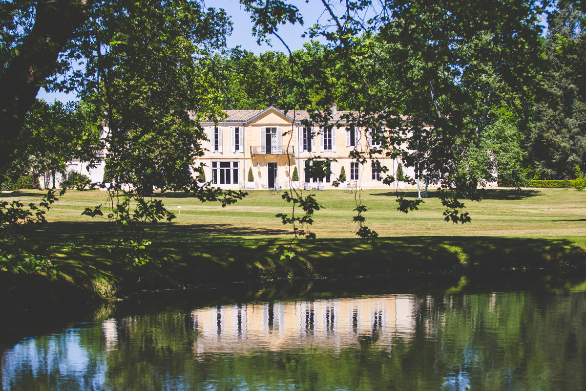 Un mariage zen nature dans le Château le Thil et lieu de réception de Bordeaux et de Gironde.