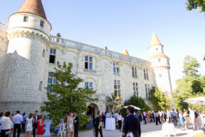 Le Domaine De La Dame Blanche Pour Un Mariage Champêtre à Bordeaux Avec Déco Et Fleur D'Elisabeth Delsol.