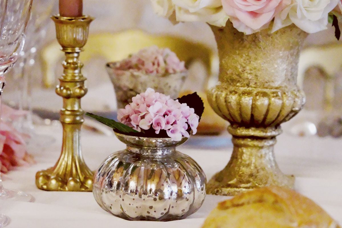 Soliflore de fleurs pour déco des tables de mariage au Château Agassac.