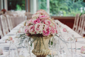 Composition Florale Couleur Rose : Déco De Mariage Et événement.
