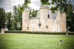 Décoration De Mariage Simple Et Chic Dans Un Château Et Lieu De Réception De Bordeaux Et D'Aquitaine.