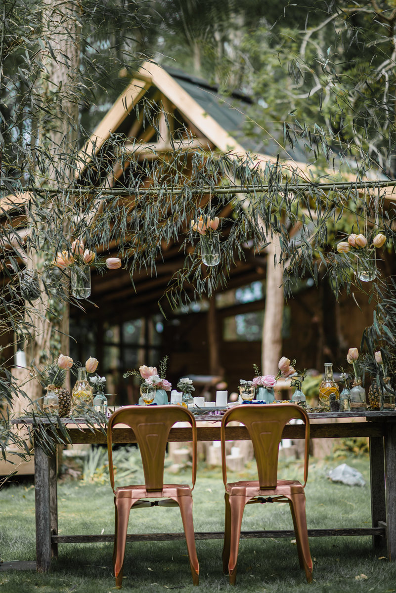 Déco de table d'honneur lors de mariage champêtre chic lors d'inspiration et shooting photo dans la région des Landes.